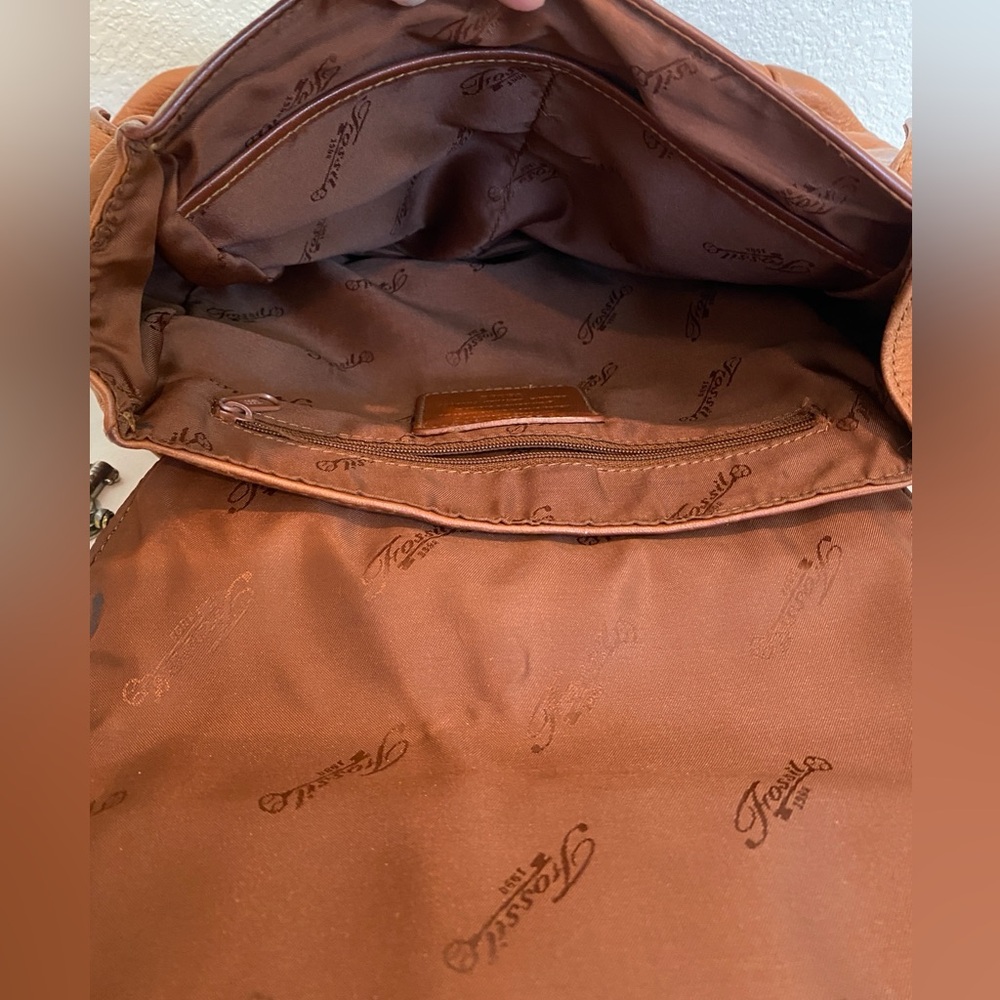 Fossil Tan and Brown Leather Messenger Bag Crossbody - Picture 9 of 12